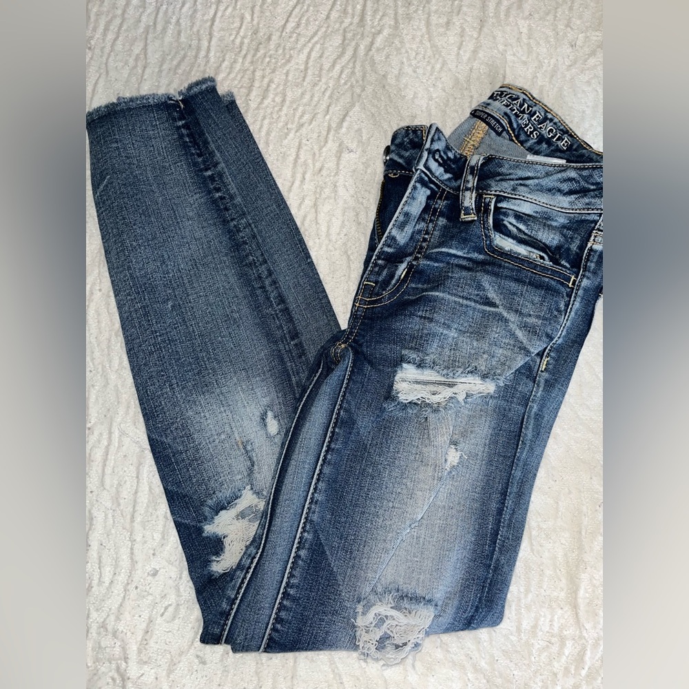 American Eagle Ripped Jegging Cropped Jeans